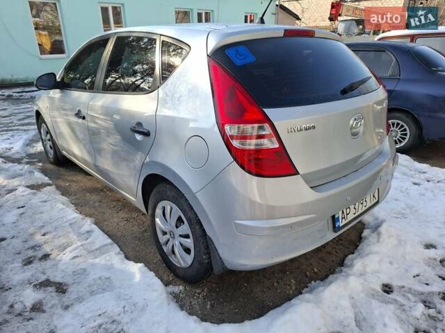 Серый Хендай i30, объемом двигателя 1.4 л и пробегом 118 тыс. км за 6800 $, фото 2 на Automoto.ua