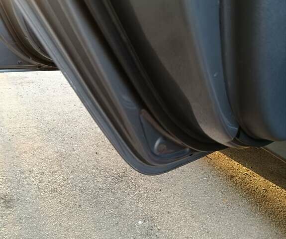 Серый Хендай i30, объемом двигателя 1.4 л и пробегом 178 тыс. км за 7400 $, фото 50 на Automoto.ua