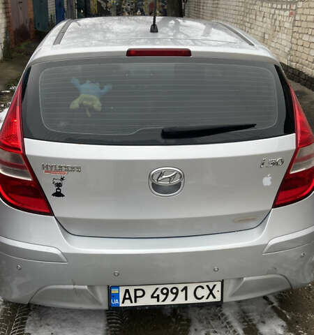 Серый Хендай i30, объемом двигателя 1.59 л и пробегом 160 тыс. км за 7300 $, фото 1 на Automoto.ua