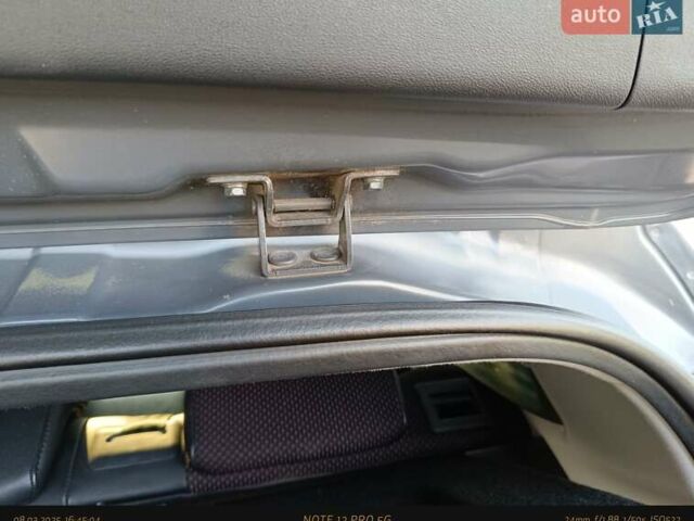 Серый Хендай i30, объемом двигателя 1.4 л и пробегом 178 тыс. км за 7400 $, фото 65 на Automoto.ua