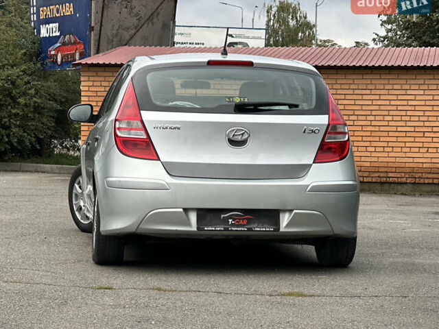 Серый Хендай i30, объемом двигателя 1.4 л и пробегом 126 тыс. км за 7400 $, фото 11 на Automoto.ua