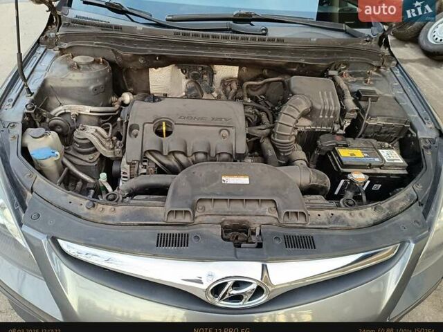 Серый Хендай i30, объемом двигателя 1.4 л и пробегом 178 тыс. км за 7400 $, фото 17 на Automoto.ua