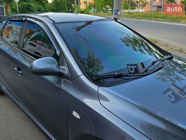 Серый Хендай i30, объемом двигателя 1.59 л и пробегом 230 тыс. км за 7800 $, фото 4 на Automoto.ua