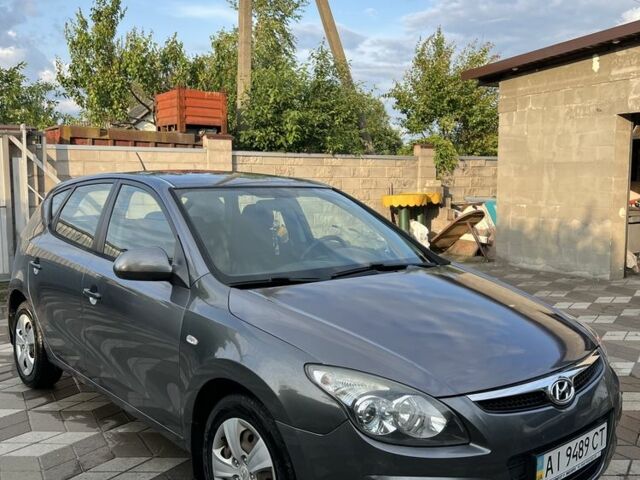 Серый Хендай i30, объемом двигателя 1.6 л и пробегом 162 тыс. км за 7200 $, фото 2 на Automoto.ua