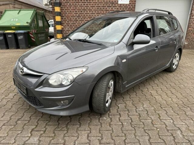 Серый Хендай i30, объемом двигателя 1.4 л и пробегом 177 тыс. км за 6100 $, фото 3 на Automoto.ua