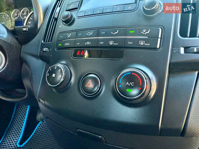 Хендай i30 2011 в Трускавце на Automoto.ua Серый Хендай i30, объемом двигателя 1.4 л и пробегом 177 тыс. км за 5950 $, фото 39 на Automoto.ua