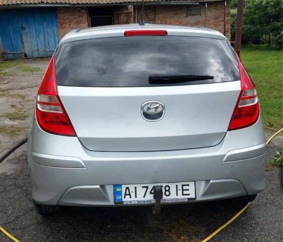 Сірий Хендай i30, об'ємом двигуна 1.6 л та пробігом 252 тис. км за 6600 $, фото 5 на Automoto.ua