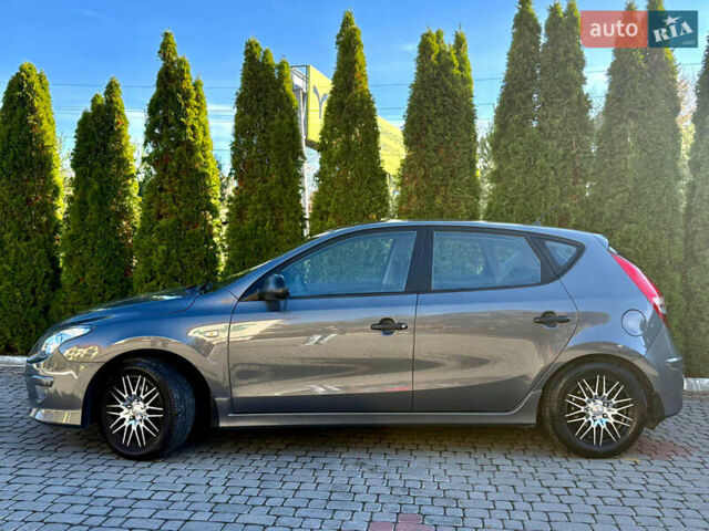 Хендай i30 2011 в Трускавце на Automoto.ua Серый Хендай i30, объемом двигателя 1.4 л и пробегом 177 тыс. км за 5950 $, фото 25 на Automoto.ua