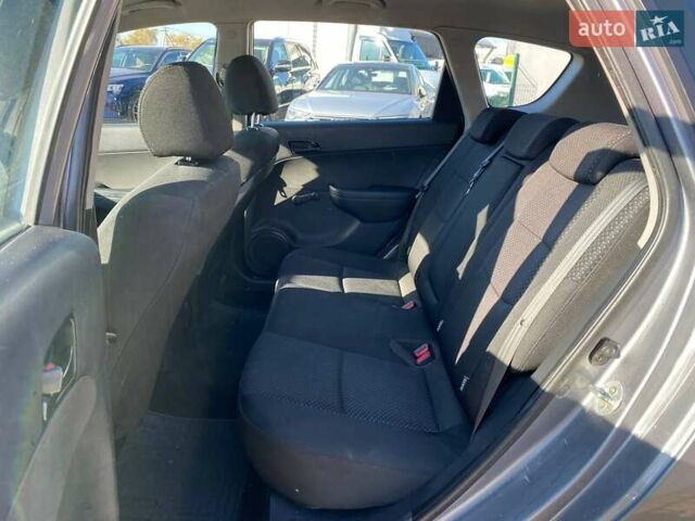 Серый Хендай i30, объемом двигателя 1.59 л и пробегом 269 тыс. км за 6500 $, фото 18 на Automoto.ua