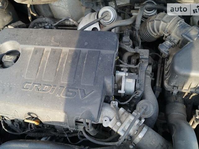 Сірий Хендай i30, об'ємом двигуна 1.6 л та пробігом 200 тис. км за 7000 $, фото 11 на Automoto.ua