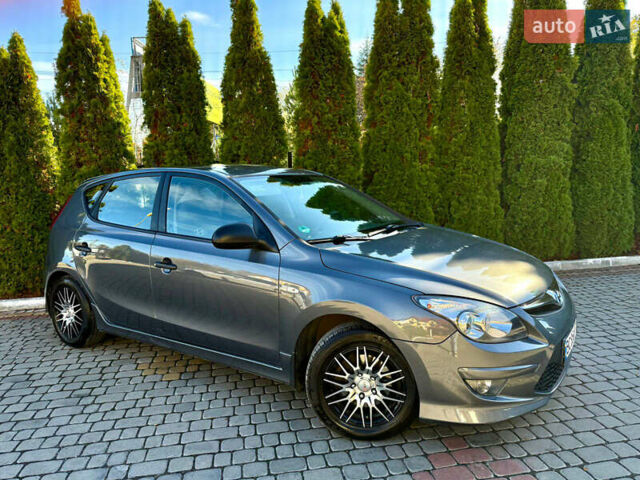 Хендай i30 2011 в Трускавце на Automoto.ua Серый Хендай i30, объемом двигателя 1.4 л и пробегом 177 тыс. км за 5950 $, фото 23 на Automoto.ua