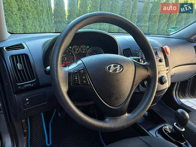 Хендай i30 2011 в Трускавце на Automoto.ua Серый Хендай i30, объемом двигателя 1.4 л и пробегом 177 тыс. км за 5950 $, фото 54 на Automoto.ua