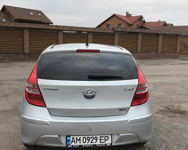 Сірий Хендай i30, об'ємом двигуна 1.6 л та пробігом 192 тис. км за 6750 $, фото 6 на Automoto.ua