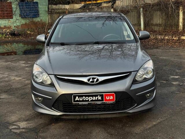 Серый Хендай i30, объемом двигателя 1.4 л и пробегом 162 тыс. км за 6490 $, фото 1 на Automoto.ua