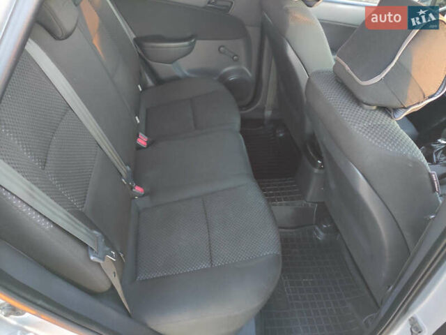 Серый Хендай i30, объемом двигателя 1.58 л и пробегом 125 тыс. км за 6700 $, фото 20 на Automoto.ua