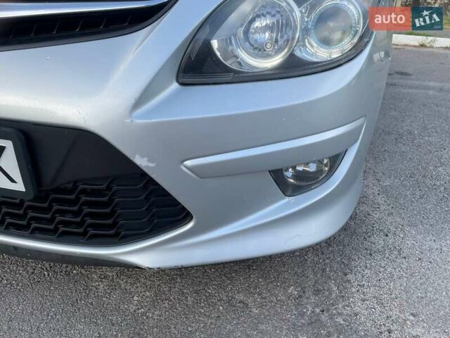 Сірий Хендай i30, об'ємом двигуна 1.4 л та пробігом 166 тис. км за 6300 $, фото 2 на Automoto.ua