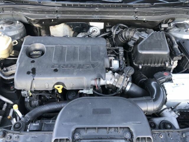 Серый Хендай i30, объемом двигателя 1.6 л и пробегом 280 тыс. км за 6000 $, фото 12 на Automoto.ua