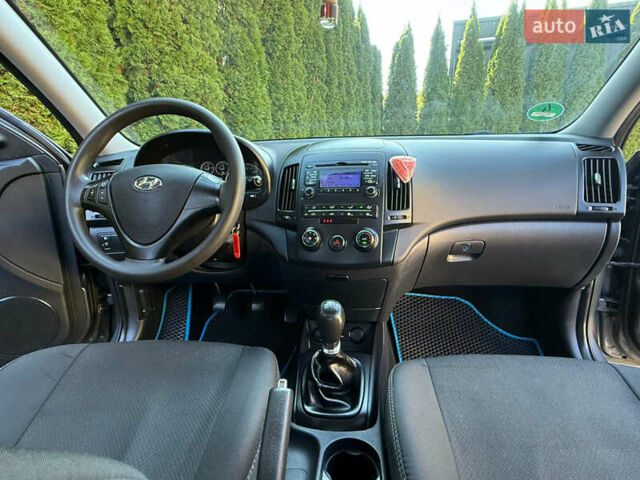 Хендай i30 2011 в Трускавце на Automoto.ua Серый Хендай i30, объемом двигателя 1.4 л и пробегом 177 тыс. км за 5950 $, фото 46 на Automoto.ua