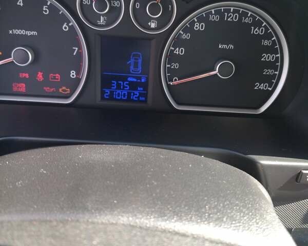 Сірий Хендай i30, об'ємом двигуна 1.4 л та пробігом 210 тис. км за 5500 $, фото 5 на Automoto.ua
