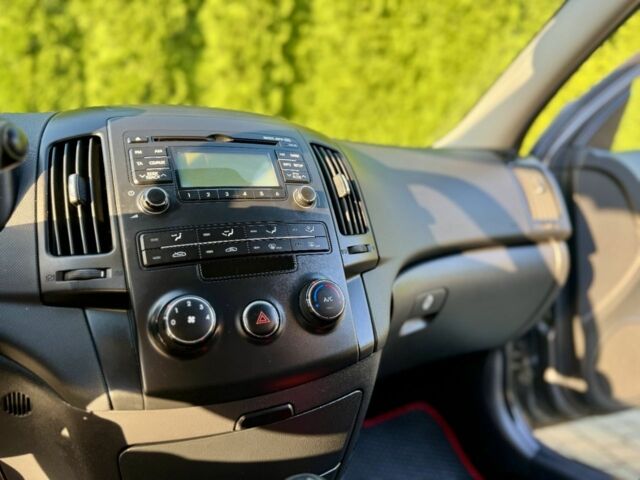 Серый Хендай i30, объемом двигателя 1.4 л и пробегом 161 тыс. км за 5999 $, фото 19 на Automoto.ua