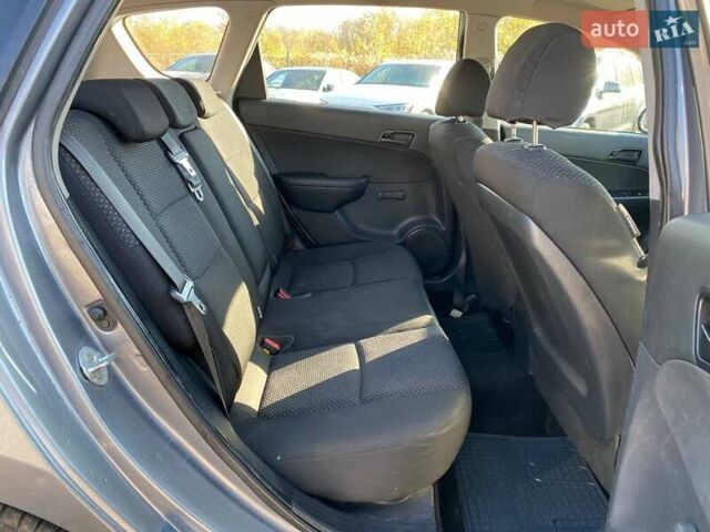 Серый Хендай i30, объемом двигателя 1.59 л и пробегом 269 тыс. км за 6500 $, фото 20 на Automoto.ua