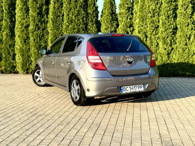 Серый Хендай i30, объемом двигателя 1.4 л и пробегом 161 тыс. км за 5999 $, фото 8 на Automoto.ua