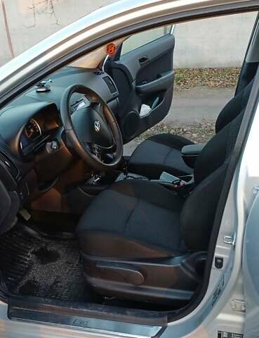 Серый Хендай i30, объемом двигателя 1.58 л и пробегом 230 тыс. км за 7600 $, фото 14 на Automoto.ua