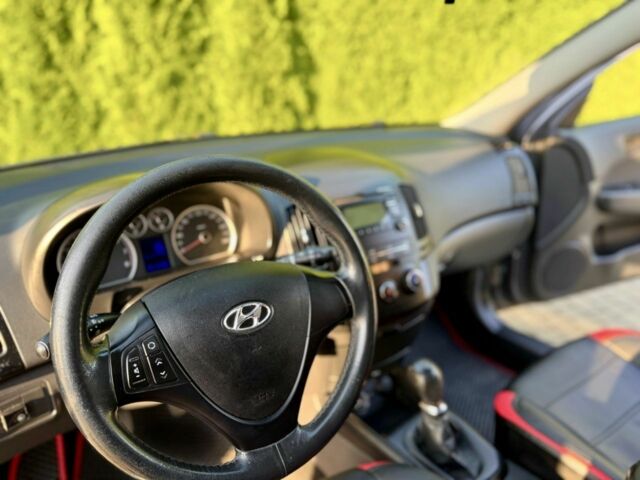 Серый Хендай i30, объемом двигателя 1.4 л и пробегом 161 тыс. км за 5999 $, фото 13 на Automoto.ua