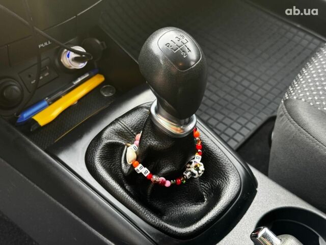 Серый Хендай i30, объемом двигателя 1.4 л и пробегом 162 тыс. км за 6490 $, фото 15 на Automoto.ua