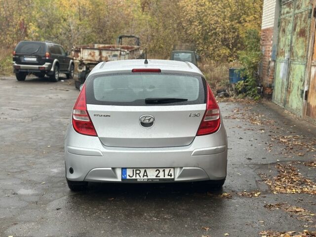 Хендай i30 2011 в Сумах на Automoto.ua Серый Хендай i30, объемом двигателя 1.4 л и пробегом 200 тыс. км за 2950 $, фото 3 на Automoto.ua