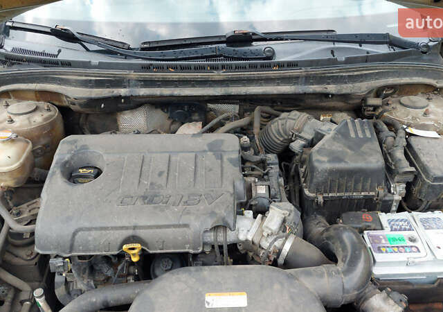 Сірий Хендай i30, об'ємом двигуна 1.58 л та пробігом 252 тис. км за 7100 $, фото 11 на Automoto.ua