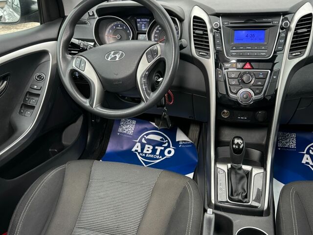 Серый Хендай i30, объемом двигателя 1.6 л и пробегом 192 тыс. км за 8400 $, фото 4 на Automoto.ua