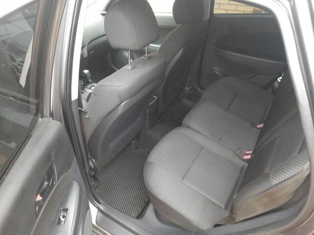 Сірий Хендай i30, об'ємом двигуна 1.6 л та пробігом 198 тис. км за 7500 $, фото 15 на Automoto.ua