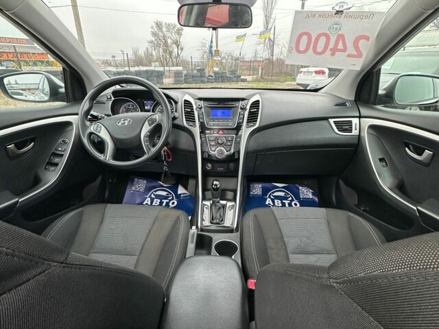 Серый Хендай i30, объемом двигателя 1.6 л и пробегом 192 тыс. км за 8400 $, фото 6 на Automoto.ua