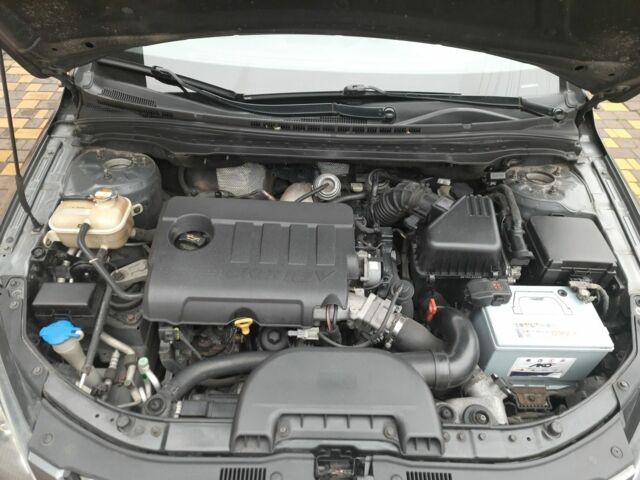 Сірий Хендай i30, об'ємом двигуна 1.6 л та пробігом 198 тис. км за 7500 $, фото 20 на Automoto.ua