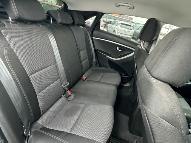 Серый Хендай i30, объемом двигателя 1.6 л и пробегом 192 тыс. км за 8400 $, фото 3 на Automoto.ua