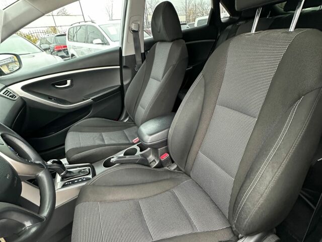 Серый Хендай i30, объемом двигателя 1.6 л и пробегом 192 тыс. км за 8400 $, фото 12 на Automoto.ua