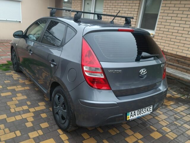Сірий Хендай i30, об'ємом двигуна 1.6 л та пробігом 198 тис. км за 7500 $, фото 9 на Automoto.ua