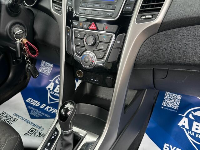 Серый Хендай i30, объемом двигателя 1.6 л и пробегом 192 тыс. км за 8400 $, фото 7 на Automoto.ua