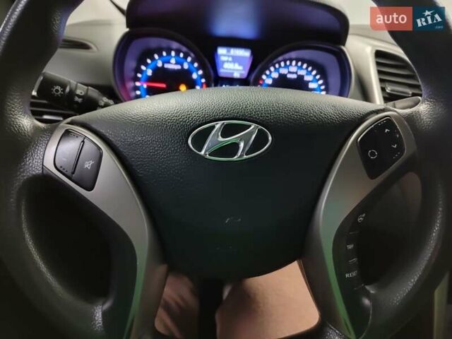 Серый Хендай i30, объемом двигателя 1.4 л и пробегом 82 тыс. км за 8400 $, фото 14 на Automoto.ua