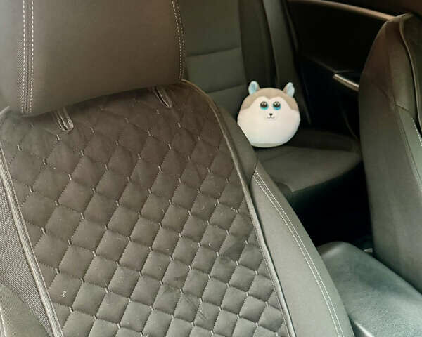 Серый Хендай i30, объемом двигателя 1.59 л и пробегом 133 тыс. км за 10500 $, фото 16 на Automoto.ua