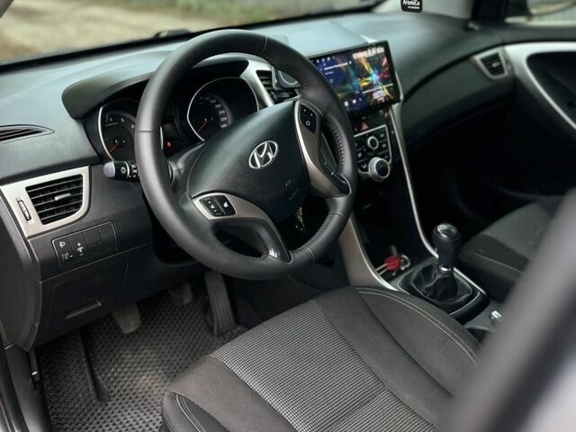 Серый Хендай i30, объемом двигателя 1.4 л и пробегом 140 тыс. км за 6900 $, фото 3 на Automoto.ua