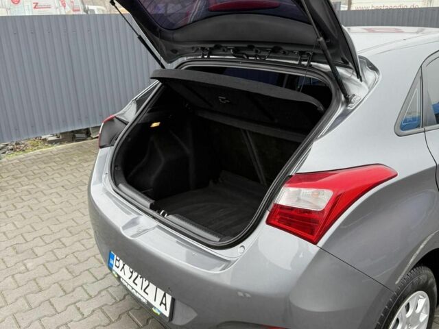 Сірий Хендай i30, об'ємом двигуна 1.4 л та пробігом 214 тис. км за 8500 $, фото 9 на Automoto.ua