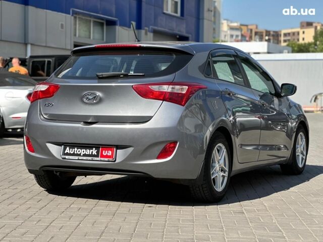 Серый Хендай i30, объемом двигателя 1.4 л и пробегом 76 тыс. км за 9940 $, фото 4 на Automoto.ua