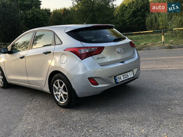 Серый Хендай i30, объемом двигателя 1.4 л и пробегом 223 тыс. км за 9000 $, фото 12 на Automoto.ua