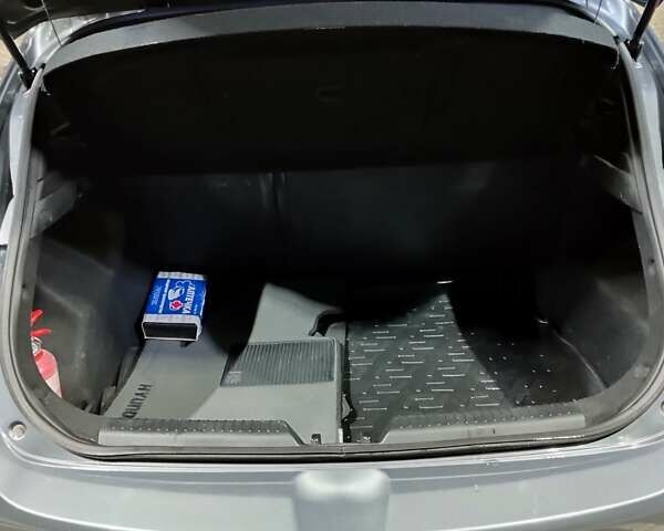 Серый Хендай i30, объемом двигателя 1.4 л и пробегом 82 тыс. км за 8400 $, фото 15 на Automoto.ua