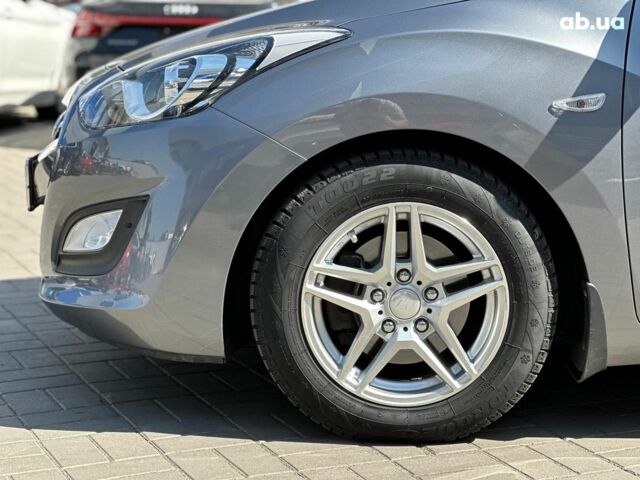 Серый Хендай i30, объемом двигателя 1.4 л и пробегом 76 тыс. км за 9940 $, фото 11 на Automoto.ua