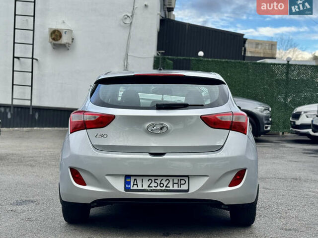 Хендай i30 2014 в Киеве на Automoto.ua Серый Хендай i30, объемом двигателя 1.4 л и пробегом 203 тыс. км за 7900 $, фото 4 на Automoto.ua