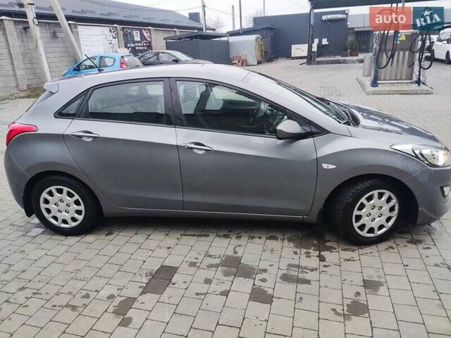 Серый Хендай i30, объемом двигателя 1.4 л и пробегом 77 тыс. км за 9100 $, фото 25 на Automoto.ua