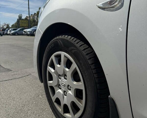 Серый Хендай i30, объемом двигателя 1.4 л и пробегом 254 тыс. км за 7500 $, фото 9 на Automoto.ua